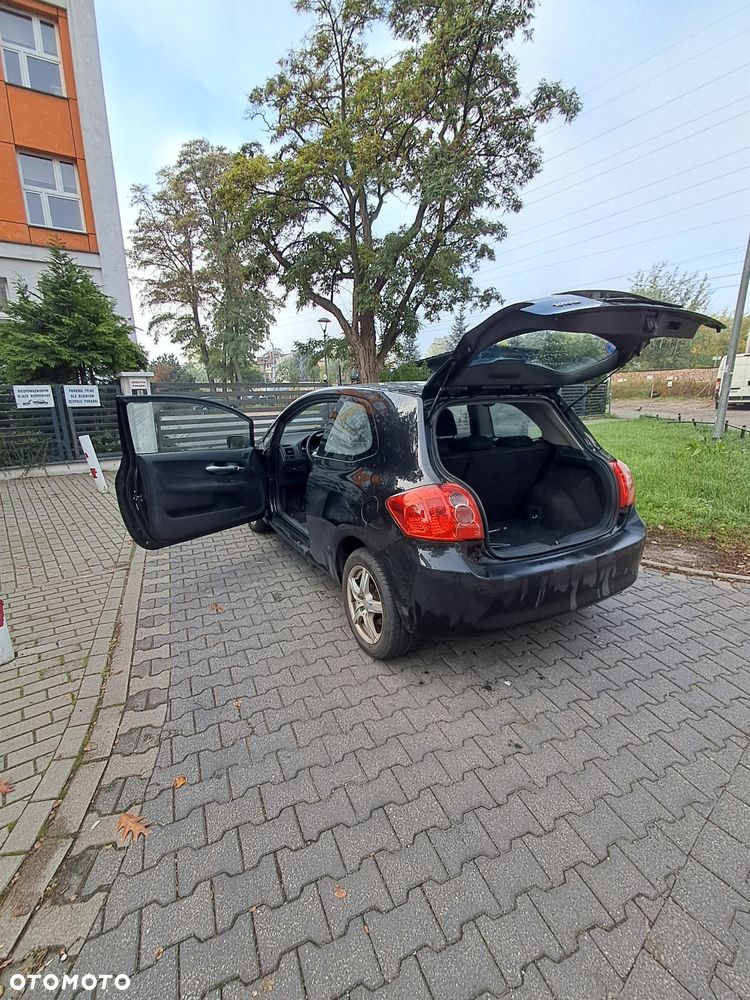 Toyota Auris 2008 photo 4