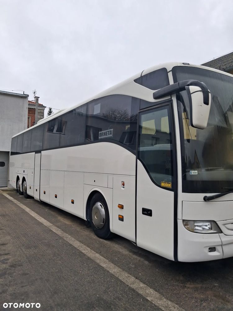 Mercedes-Benz Tourismo RHD L - 2