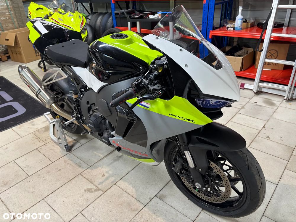 Honda CBR - 16