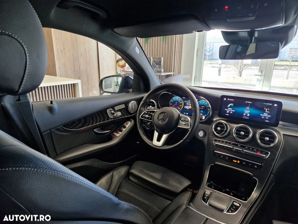 Mercedes-Benz GLC Coupe 300 de 4Matic 9G-TRONIC - 11