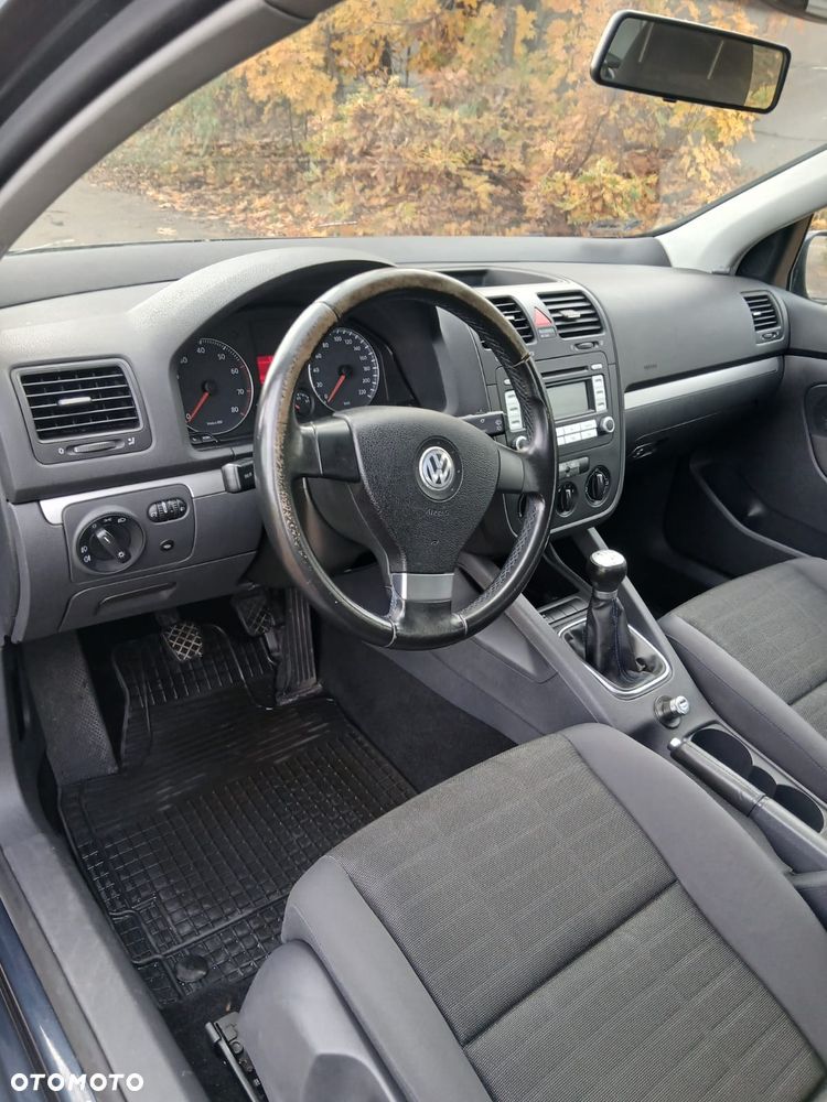 Volkswagen Golf - 12