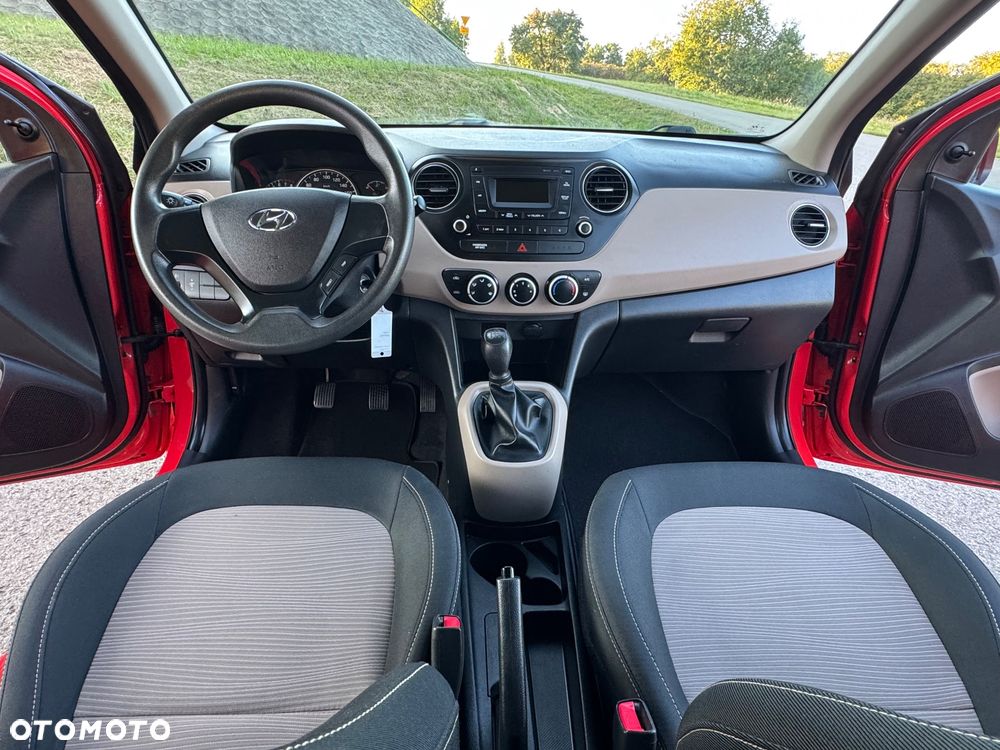 Hyundai i10 1.0 BlueDrive Go - 28