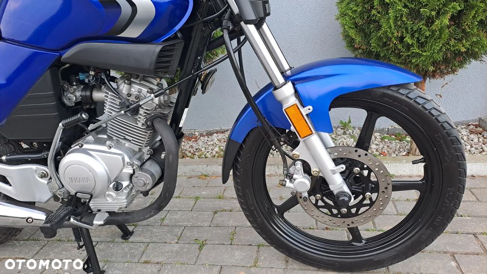 Yamaha YBR - 15