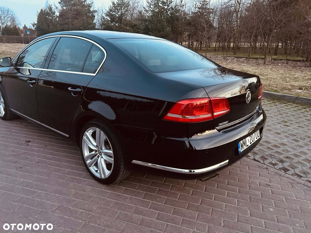 Volkswagen Passat - 2
