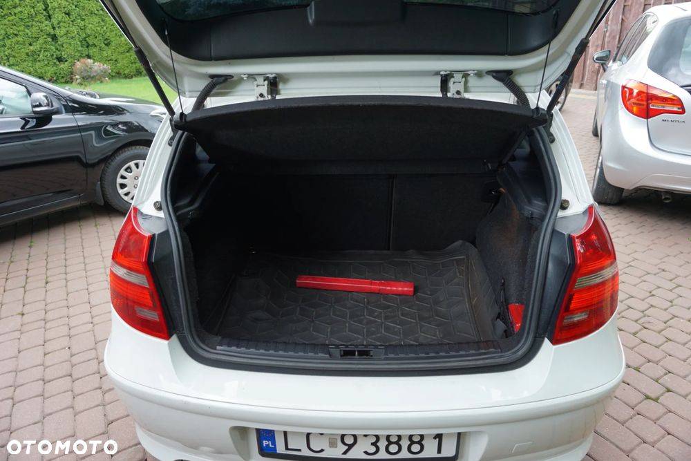 BMW Seria 1 - 26
