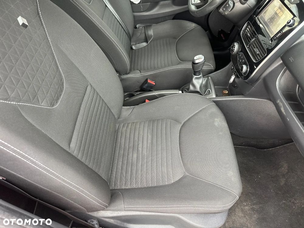 Renault Clio - 20