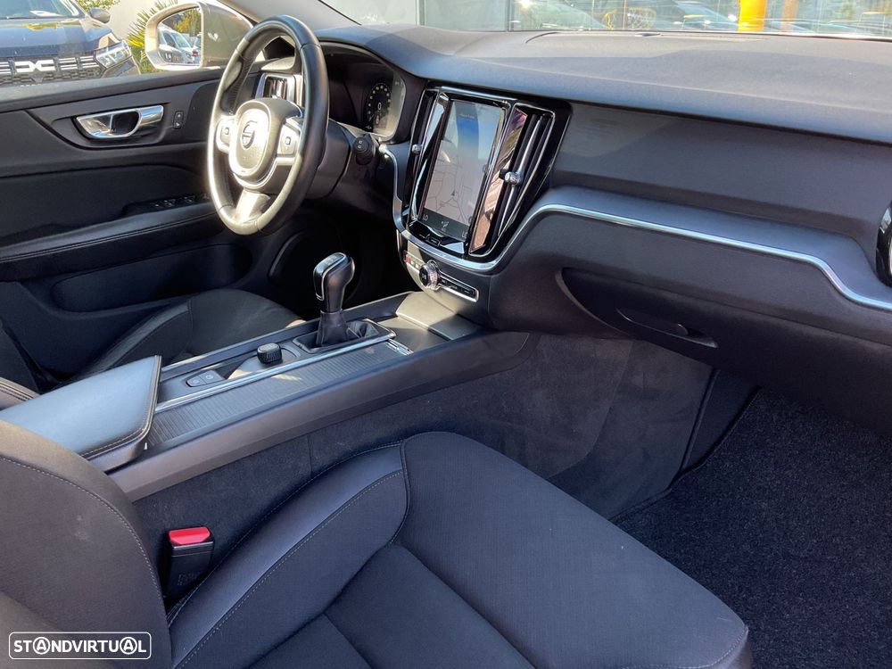 Volvo V60 2.0 D3 - 33