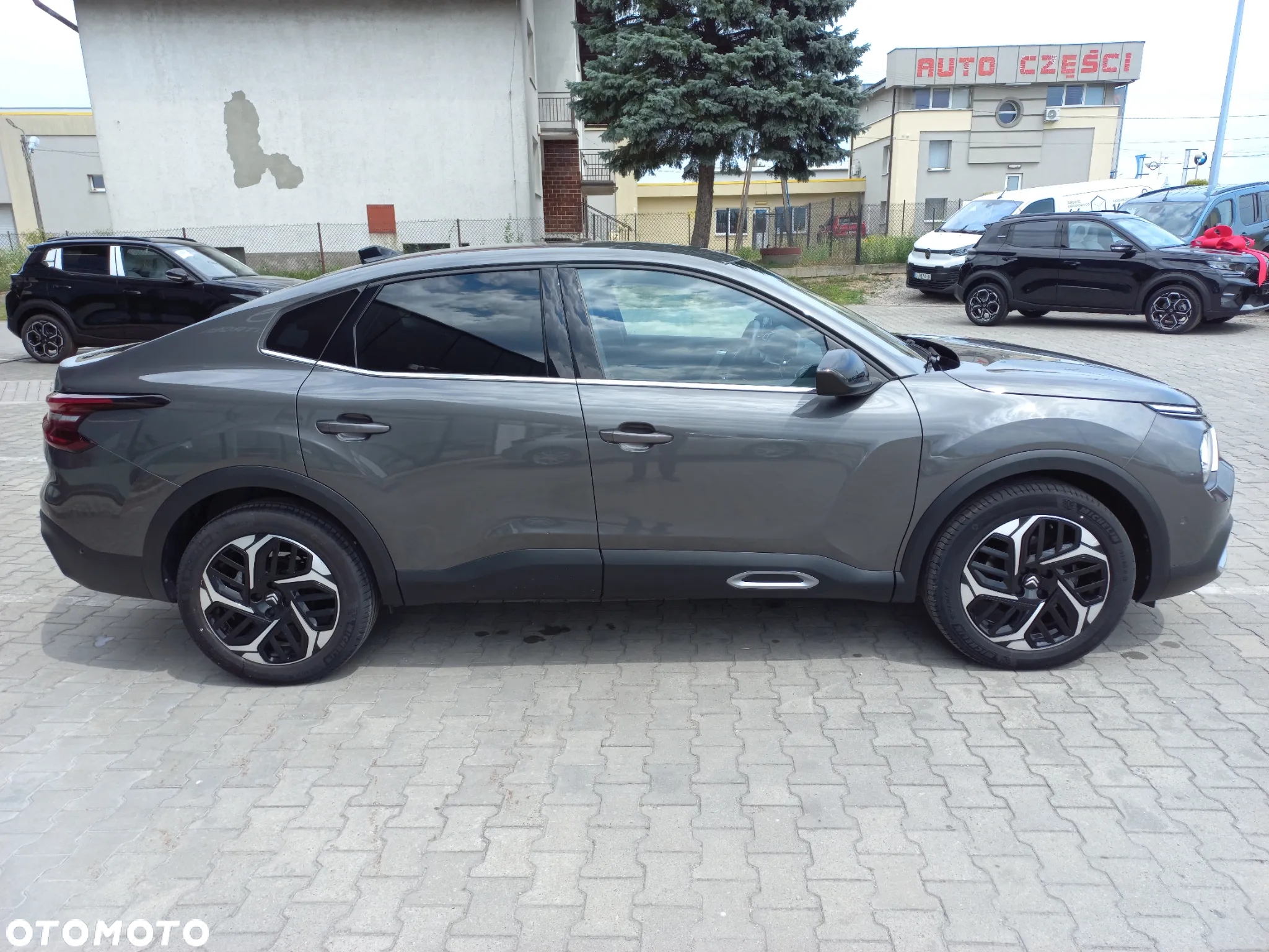Citroën C4 1.2 PureTech Shine S&S EAT8 - 4