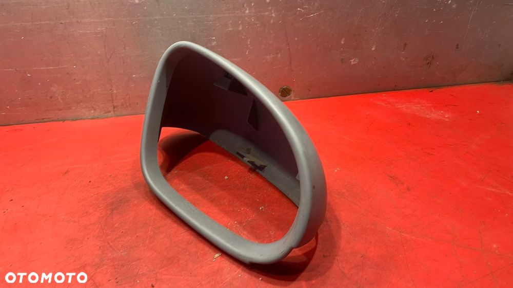 OBUDOWA LUSTERKO PASSAT B6 PRAWA - 3