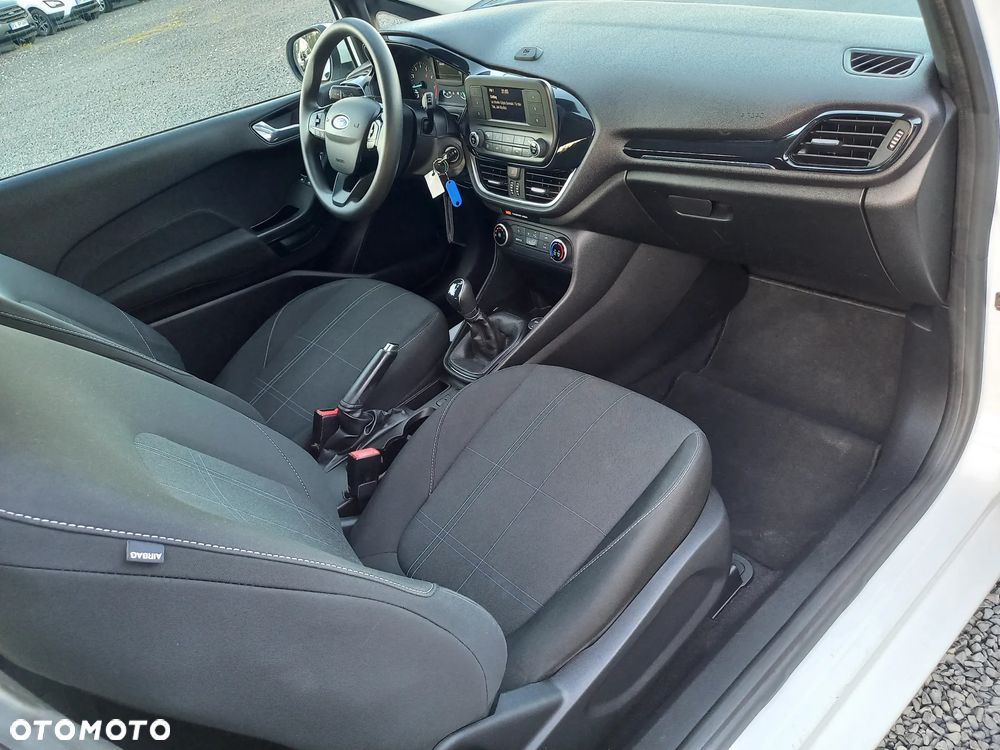 Ford Fiesta - 16