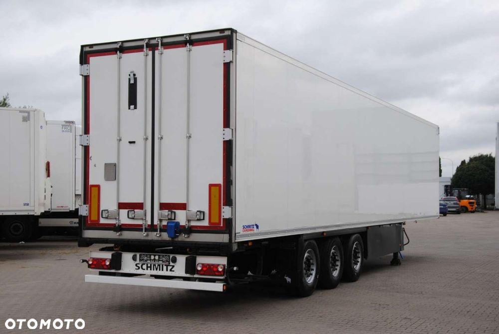 Schmitz Cargobull SKO, Thermo King - 2
