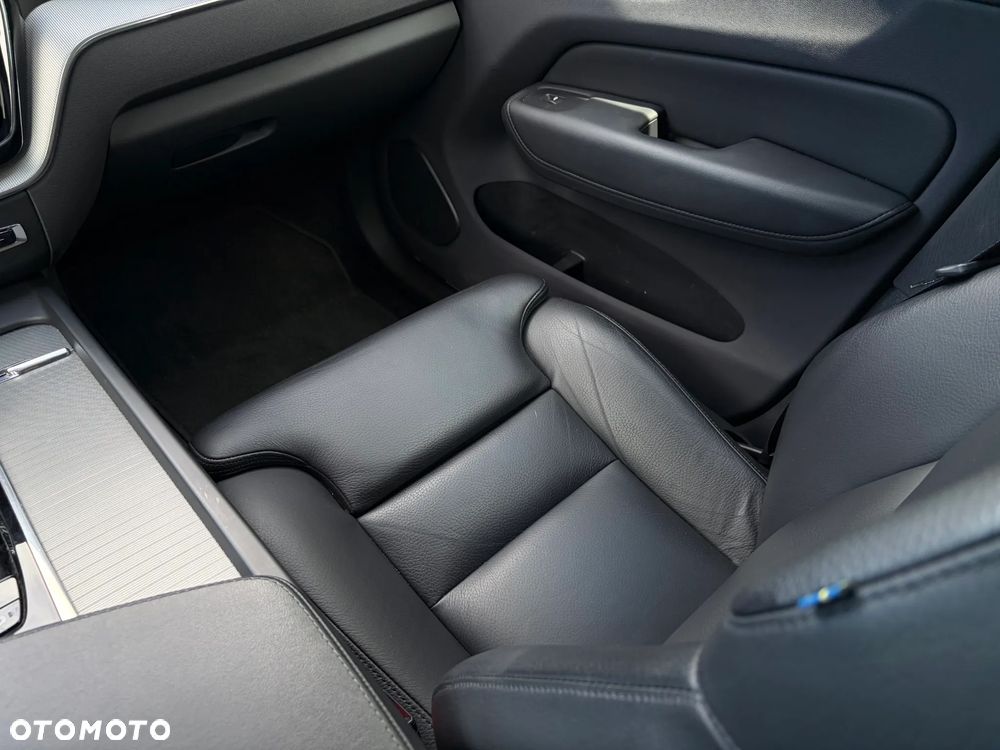 Volvo XC 60 B4 B Plus Bright - 15