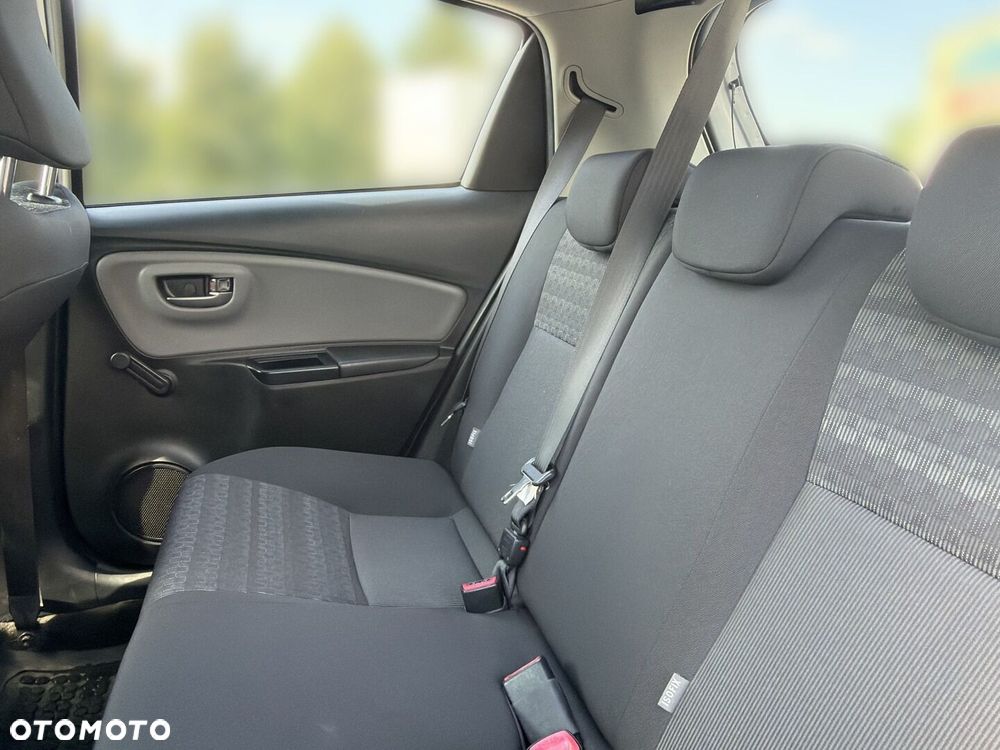 Toyota Yaris 1.0 Active EU6 - 16