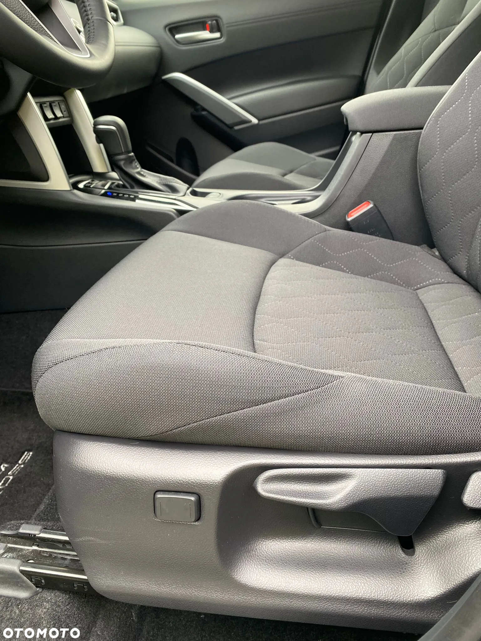 Toyota Corolla Cross 2.0 Hybrid Style - 35