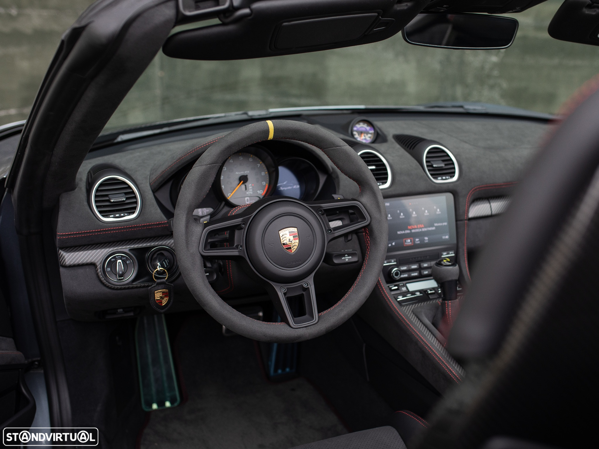 Porsche 718 Spyder RS - 30