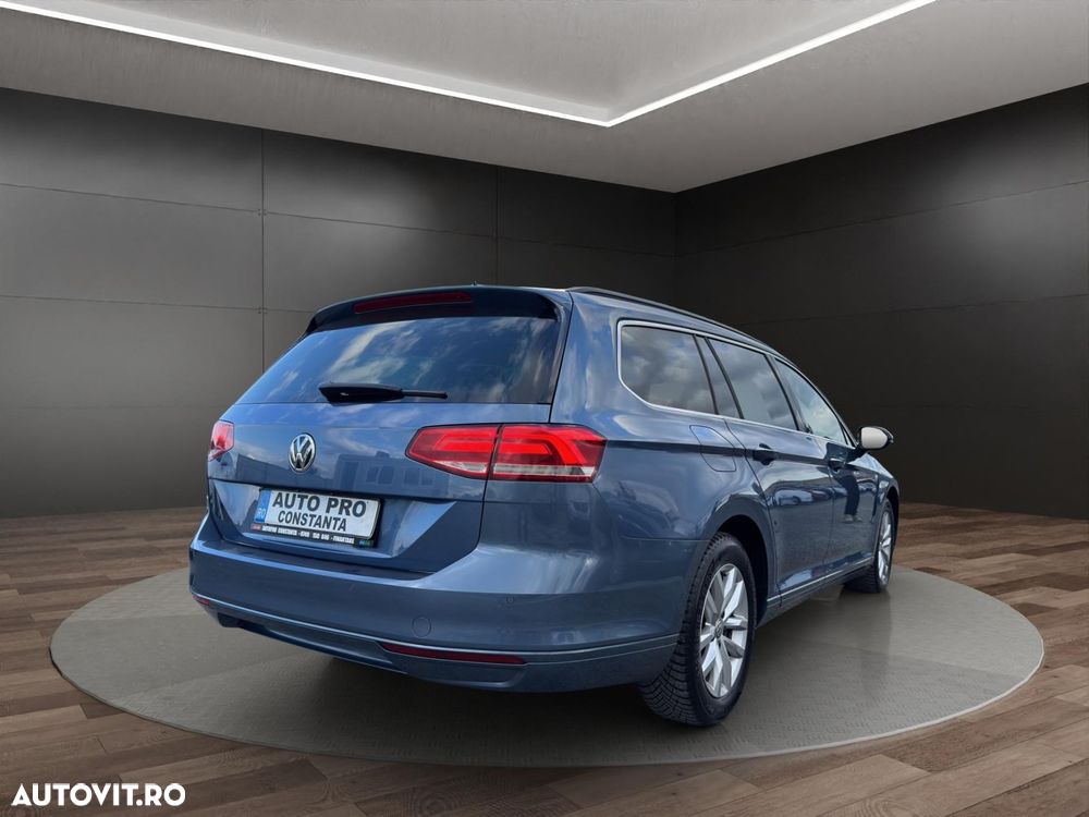 Volkswagen Passat - 3