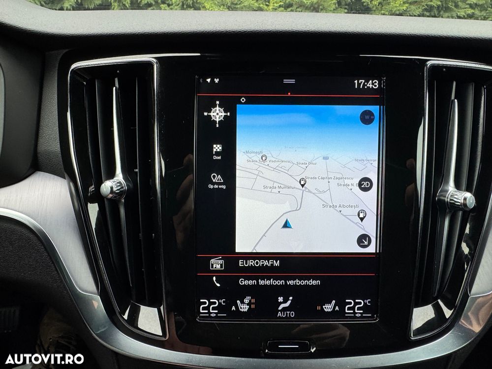 Volvo V60 D3 Pro - 40