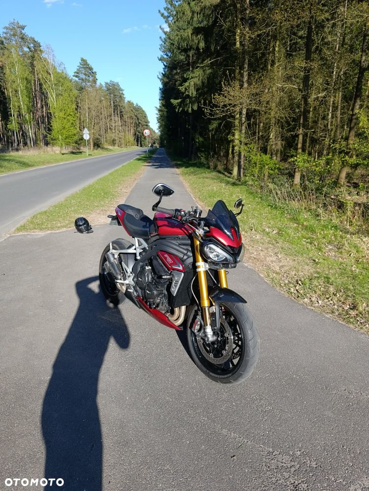 Triumph Street Triple - 4