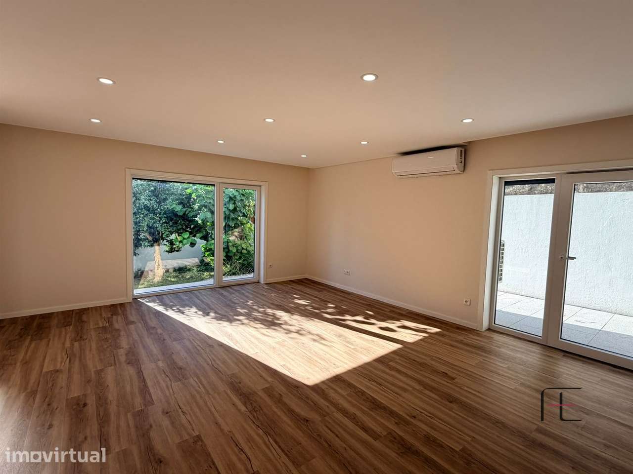 Moradia Isolada T5 Venda em Baguim do Monte (Rio Tinto),Gondomar - Grande imagem: 4/31