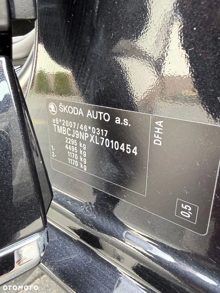 Skoda Superb 2.0 TDI SCR 4x4 L&K DSG - 28