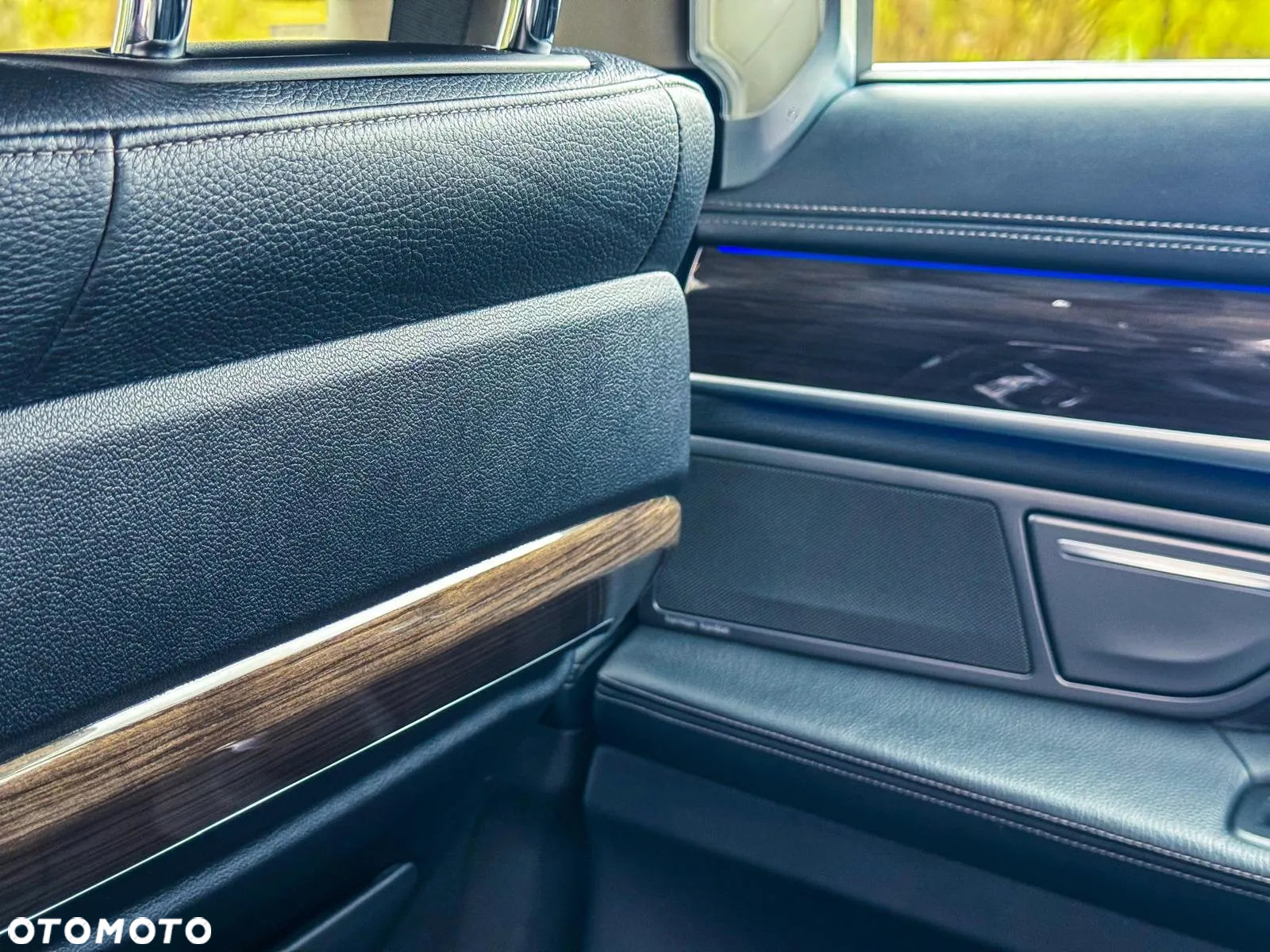 BMW Seria 7 740Li - 20