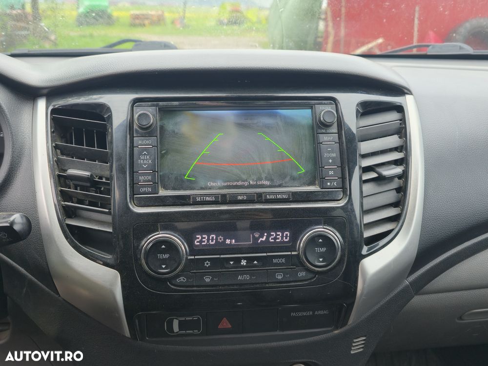 Mitsubishi L200 Pick Up 4x4 Autm. Double Cab Top - 11