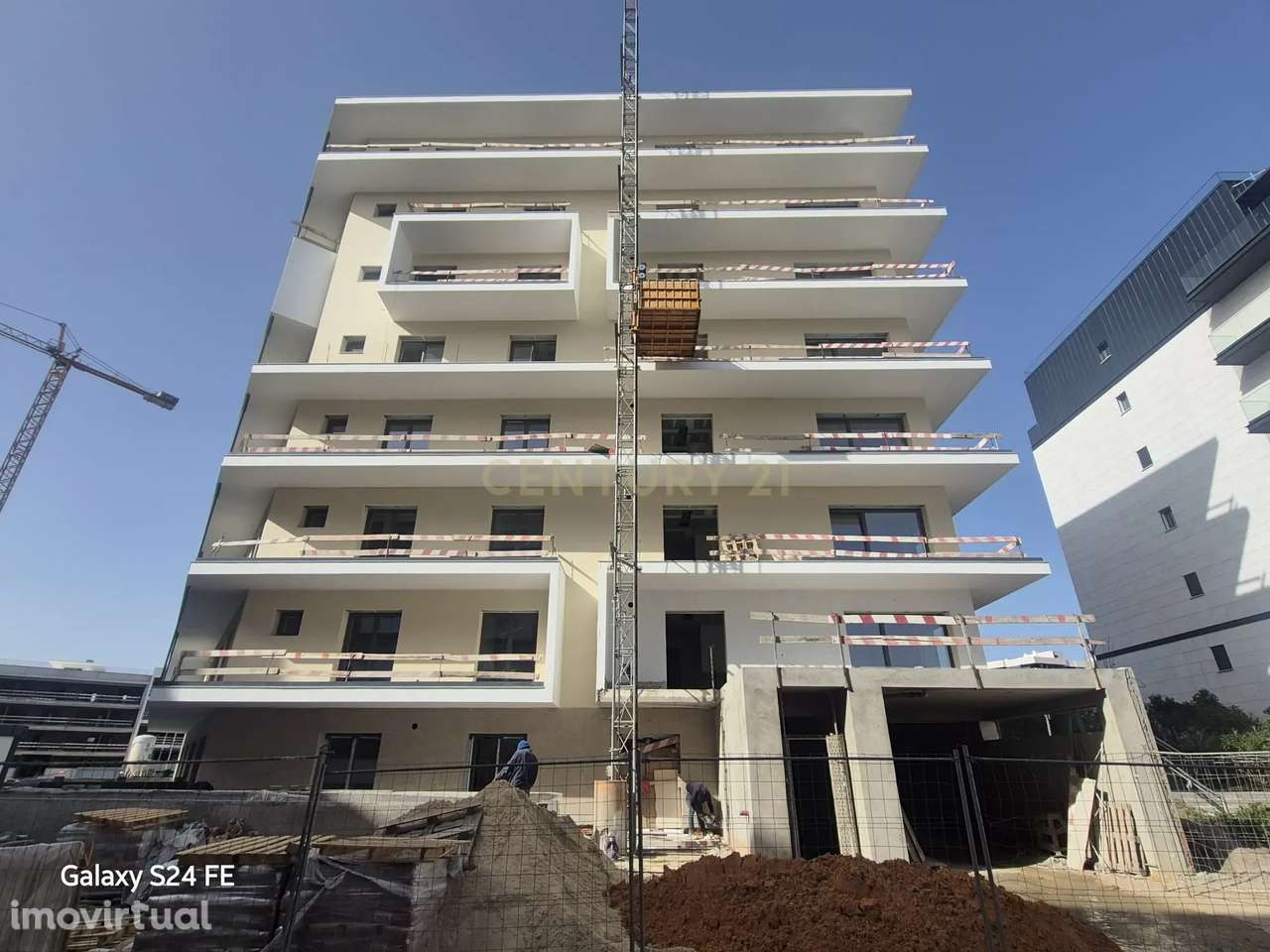 Luxuoso Apartamento Novo em Oeiras com 3 Quartos e Garagem - Grande imagem: 2/15