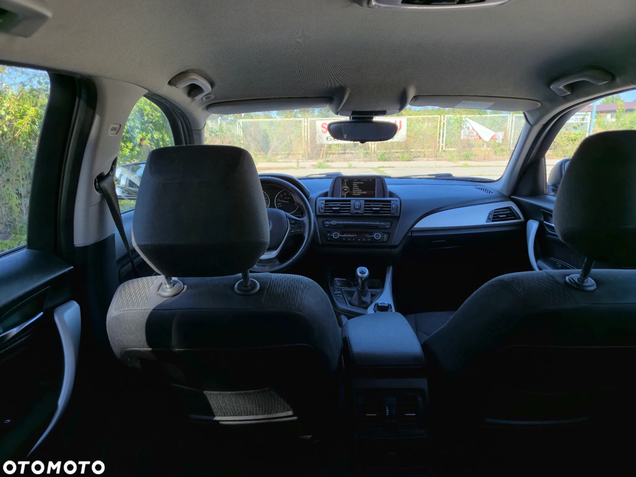 BMW Seria 1 116i - 23