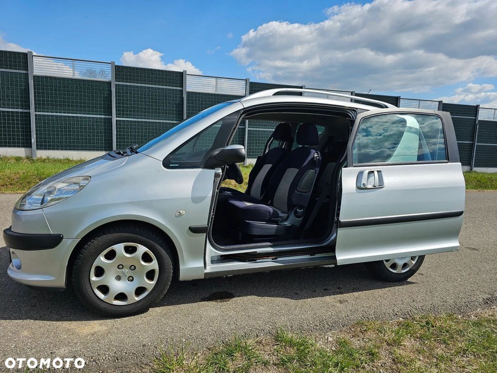Peugeot 1007 75 Filou - 14