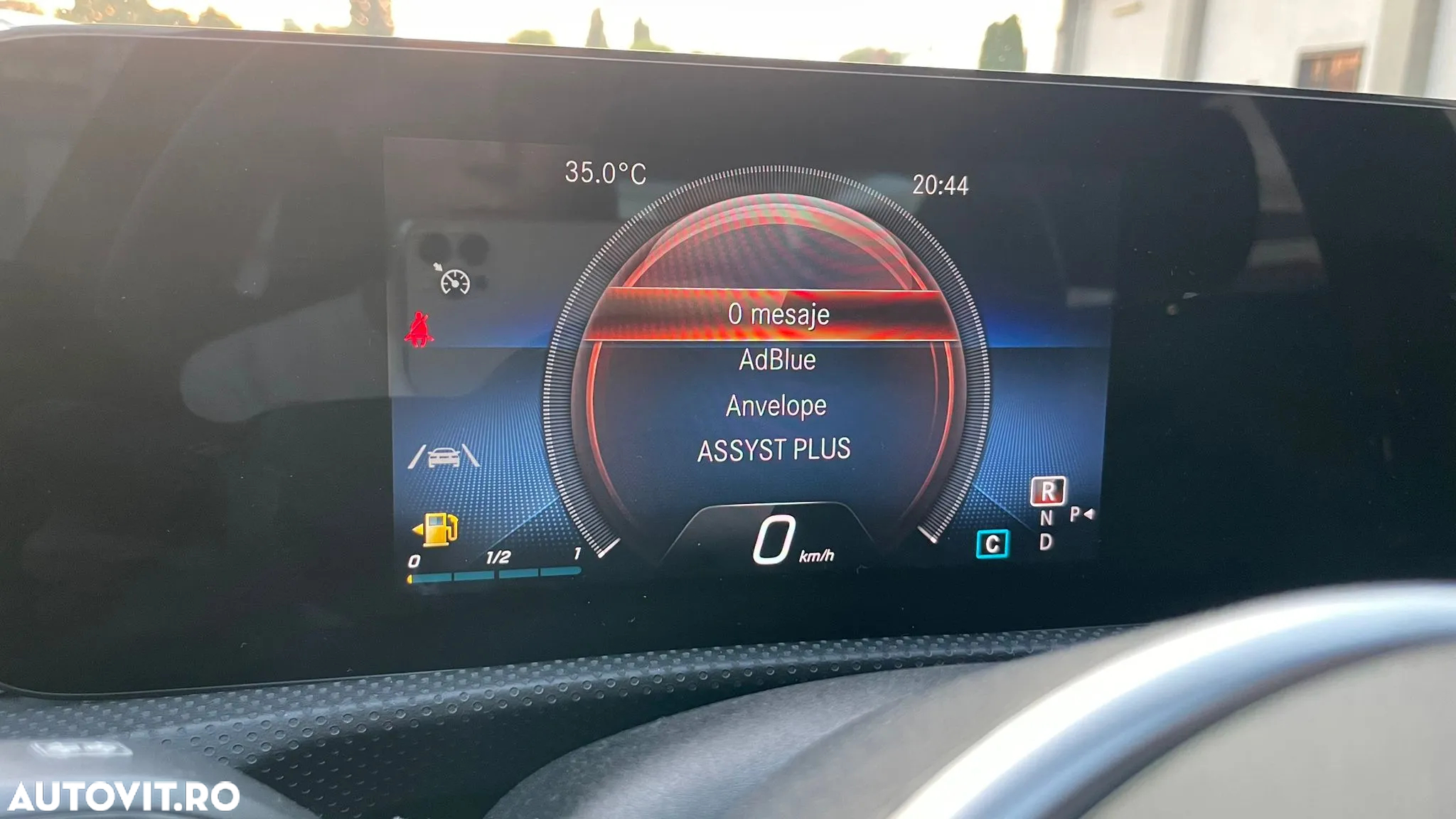 Mercedes-Benz CLA - 23