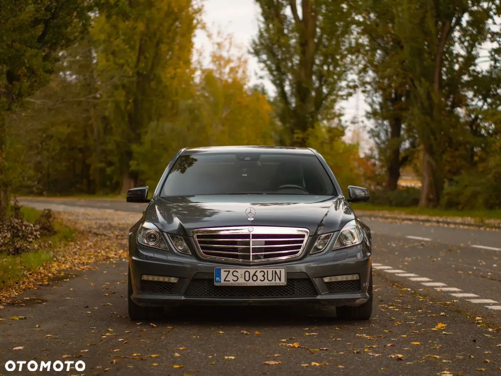 Mercedes-Benz Klasa E 63 AMG AMG Speedshift 7G-MCT - 2