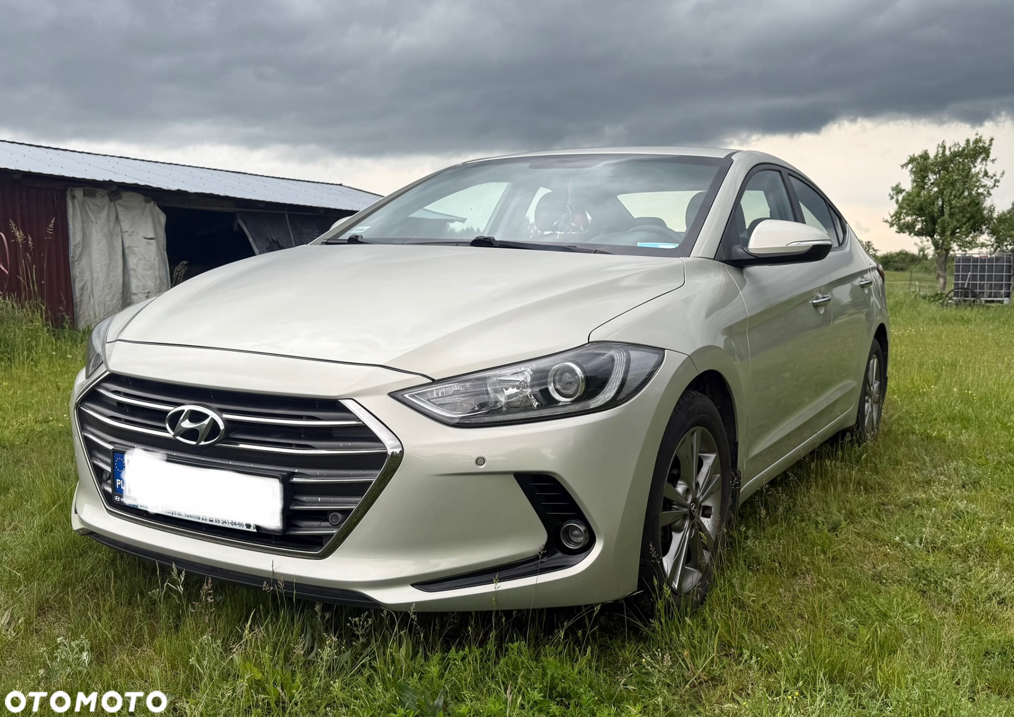 Hyundai Elantra 1.6 Premium - 8