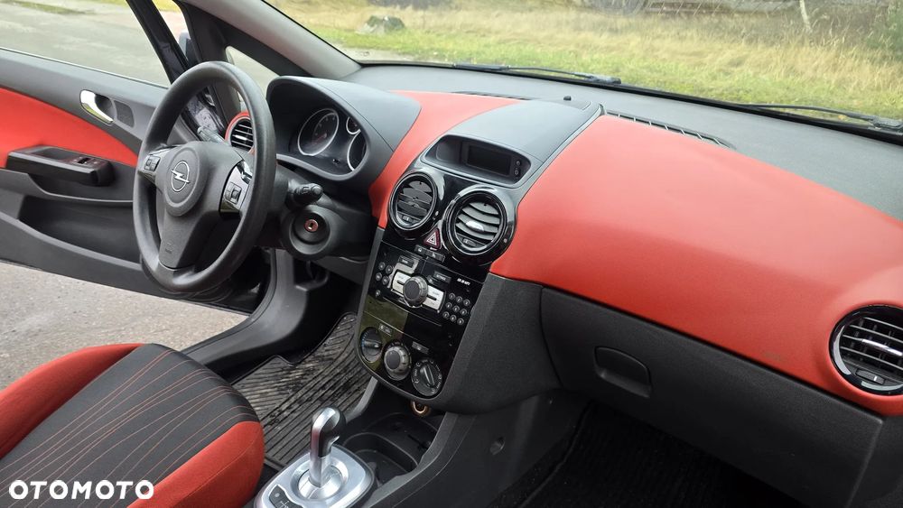 Opel Corsa 1.2 16V Cosmo Easytronic - 30