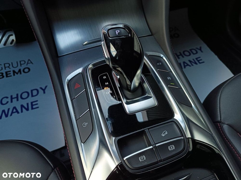 MG HS 1.5 T-GDI Exclusive DCT - 24