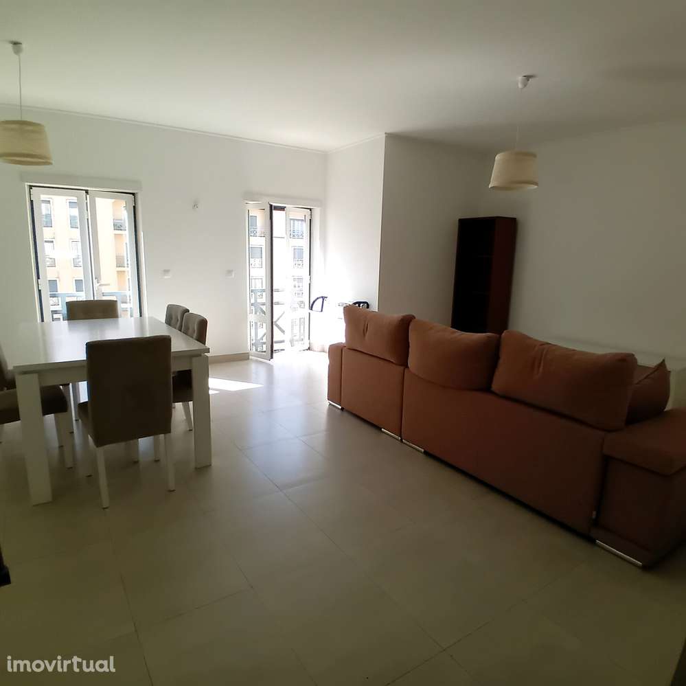 T3 com varanda, garagem e segurança em Santarém - Grande imagem: 2/19