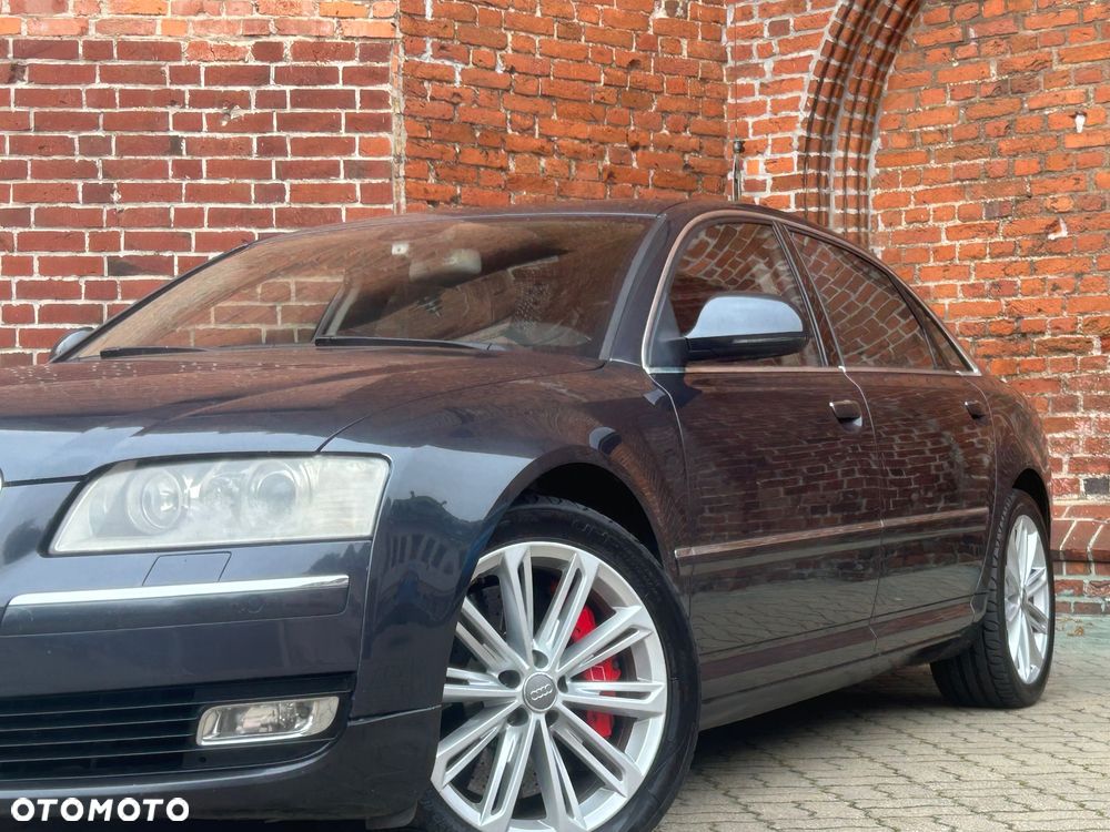 Audi A8 - 8