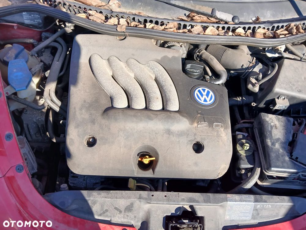 volkswagen beetle silnik 2.0 aqy skrzynia sanki belka przód tył wahacz zacisk zwrotnica - 2