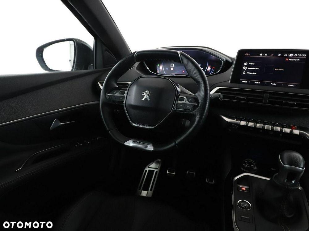 Peugeot 3008 - 17