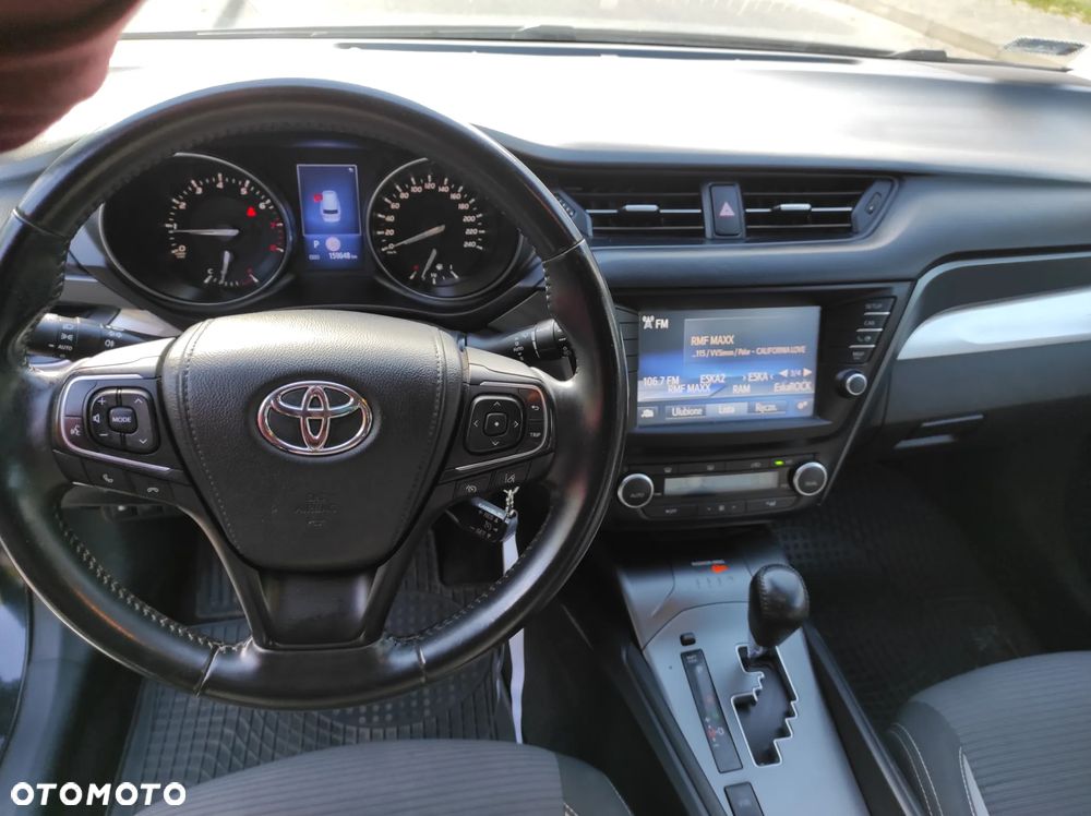 Toyota Avensis 1.8 Active MS - 6