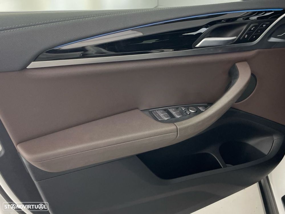 BMW iX3 Inspiring - 18