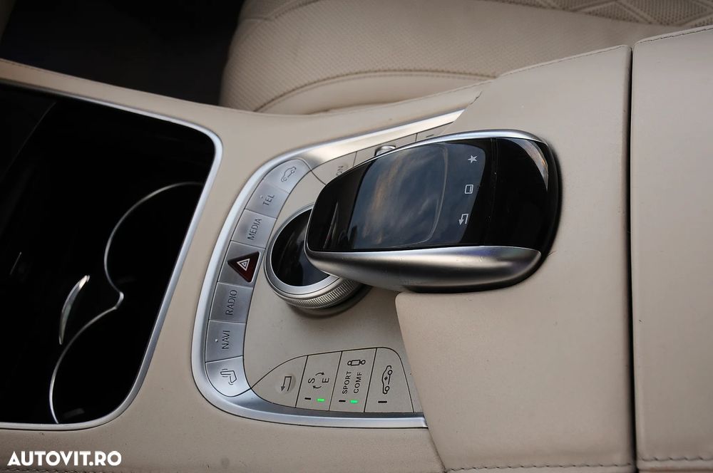 Mercedes-Benz S 500 4MATIC Aut - 27