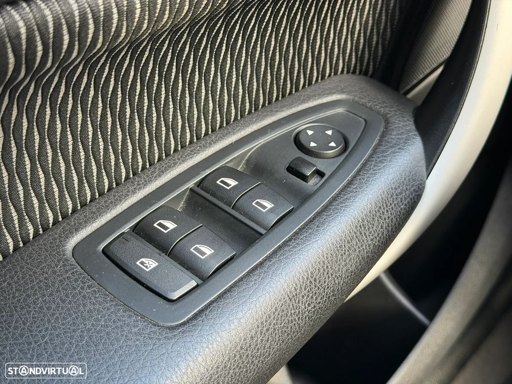 BMW 116 i Advantage - 21