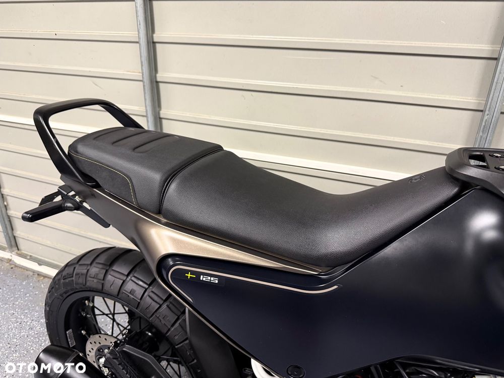 Husqvarna Svartpilen - 6