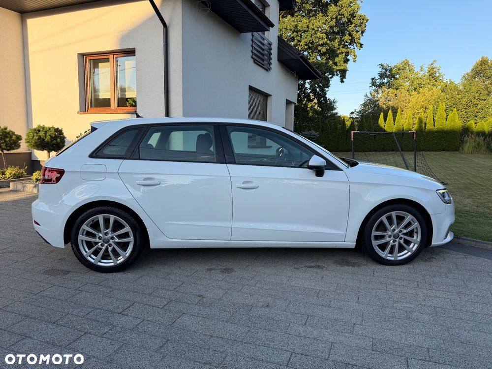 Audi A3 Sportback 1.6 TDI S tronic design - 6