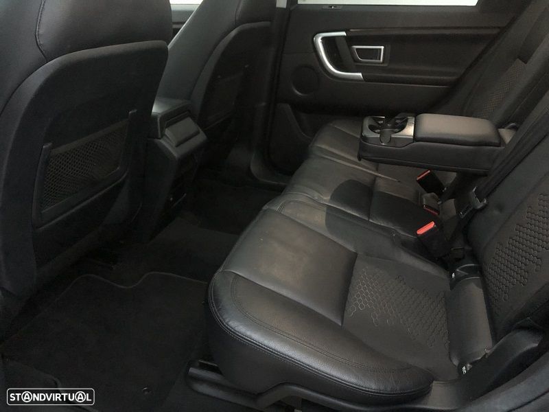 Land Rover Discovery Sport 2.0 eD4 HSE - 23