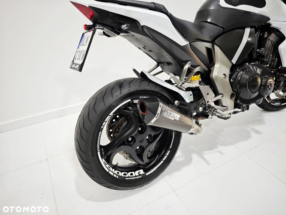 Honda CB - 11