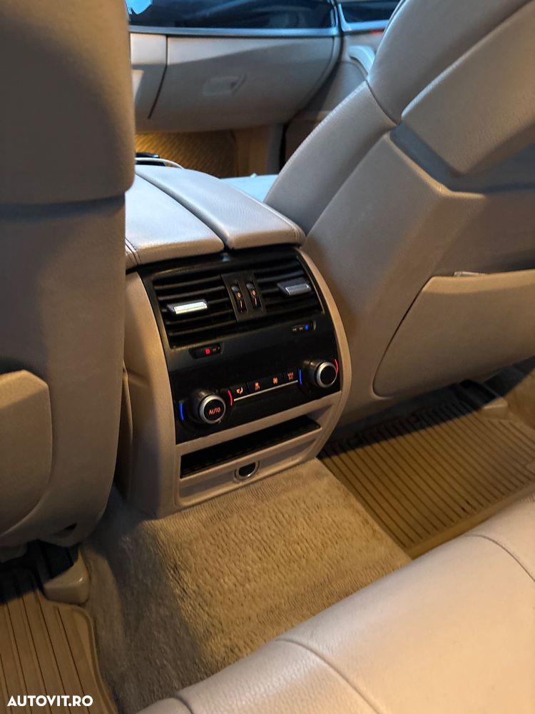 BMW Seria 5 530d xDrive Aut. - 10