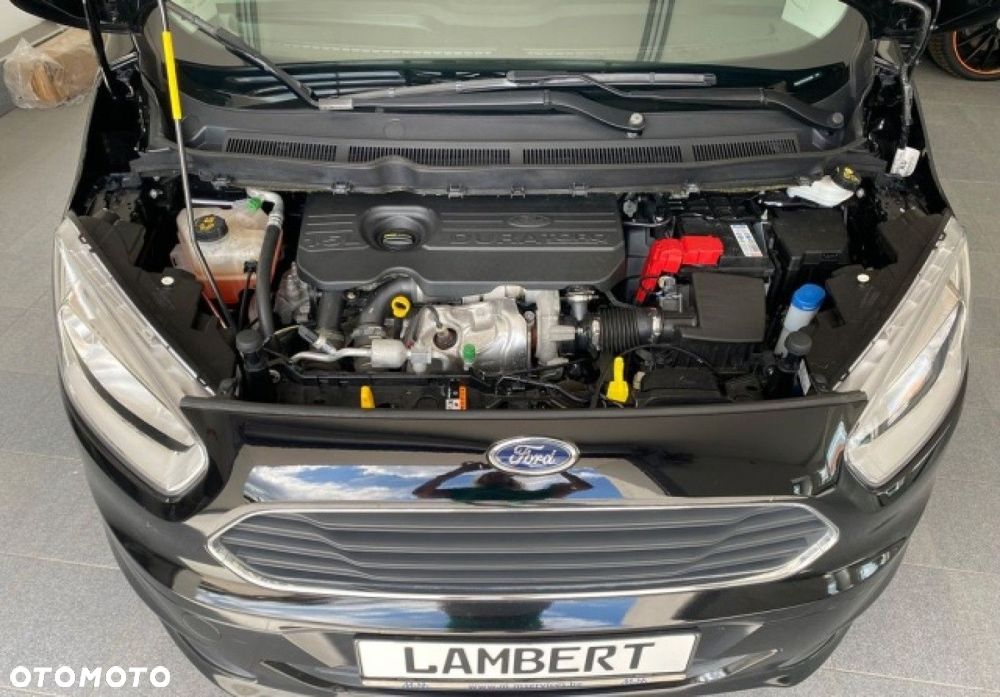 Ford E-Tourneo Courier - 15