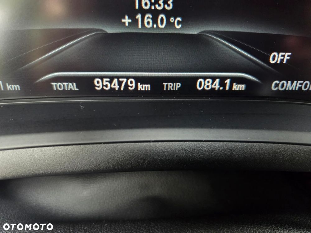 BMW Seria 3 318d - 15
