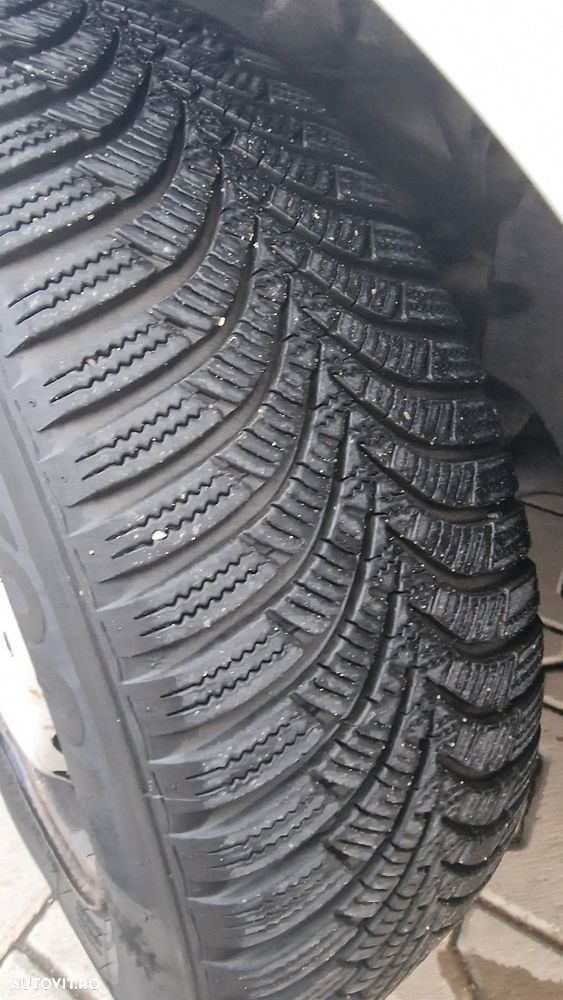 Volkswagen Golf - 14